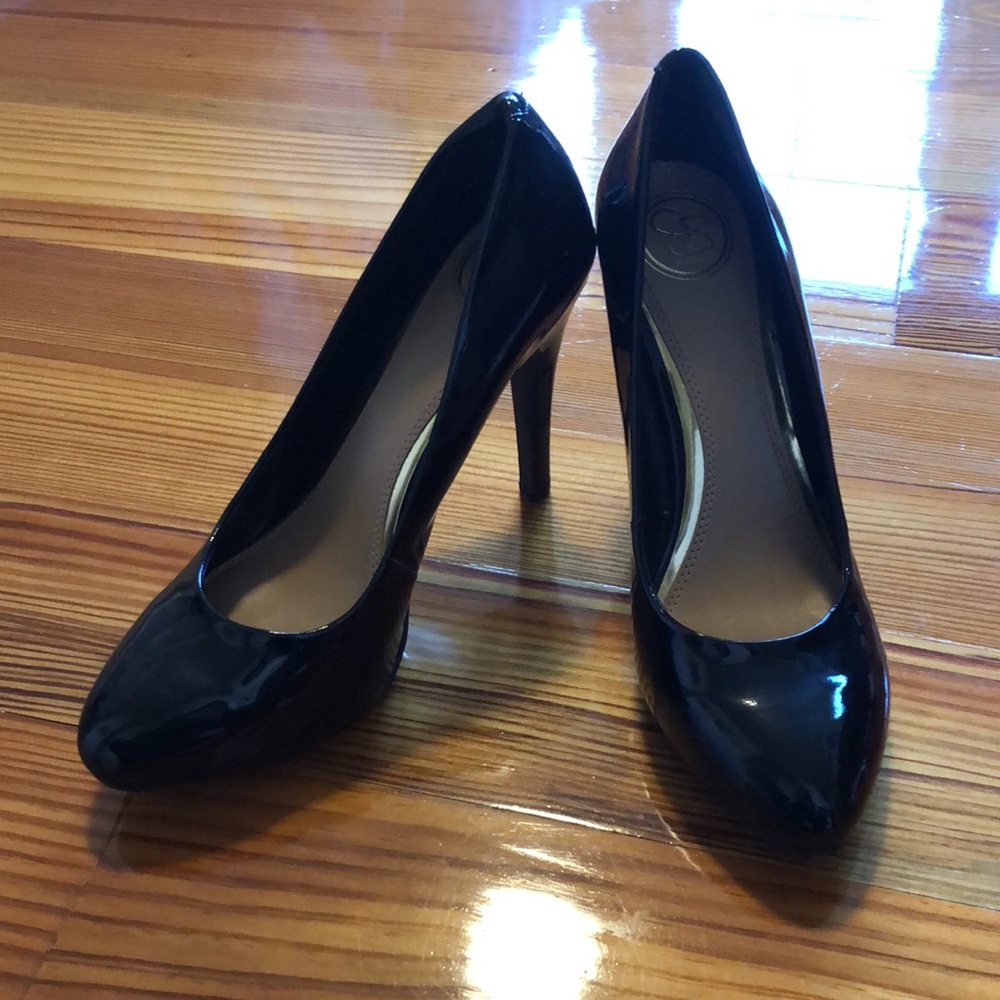 Jessica Simpson Black High Heels